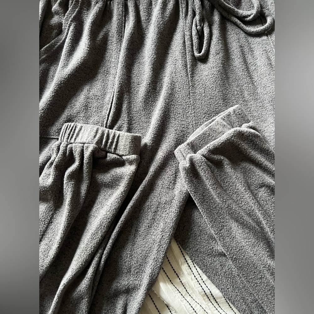 Cherish Long Sleeve V-Neck Gray Cozy Jumpsuit Size L - Picture 7 of 7
